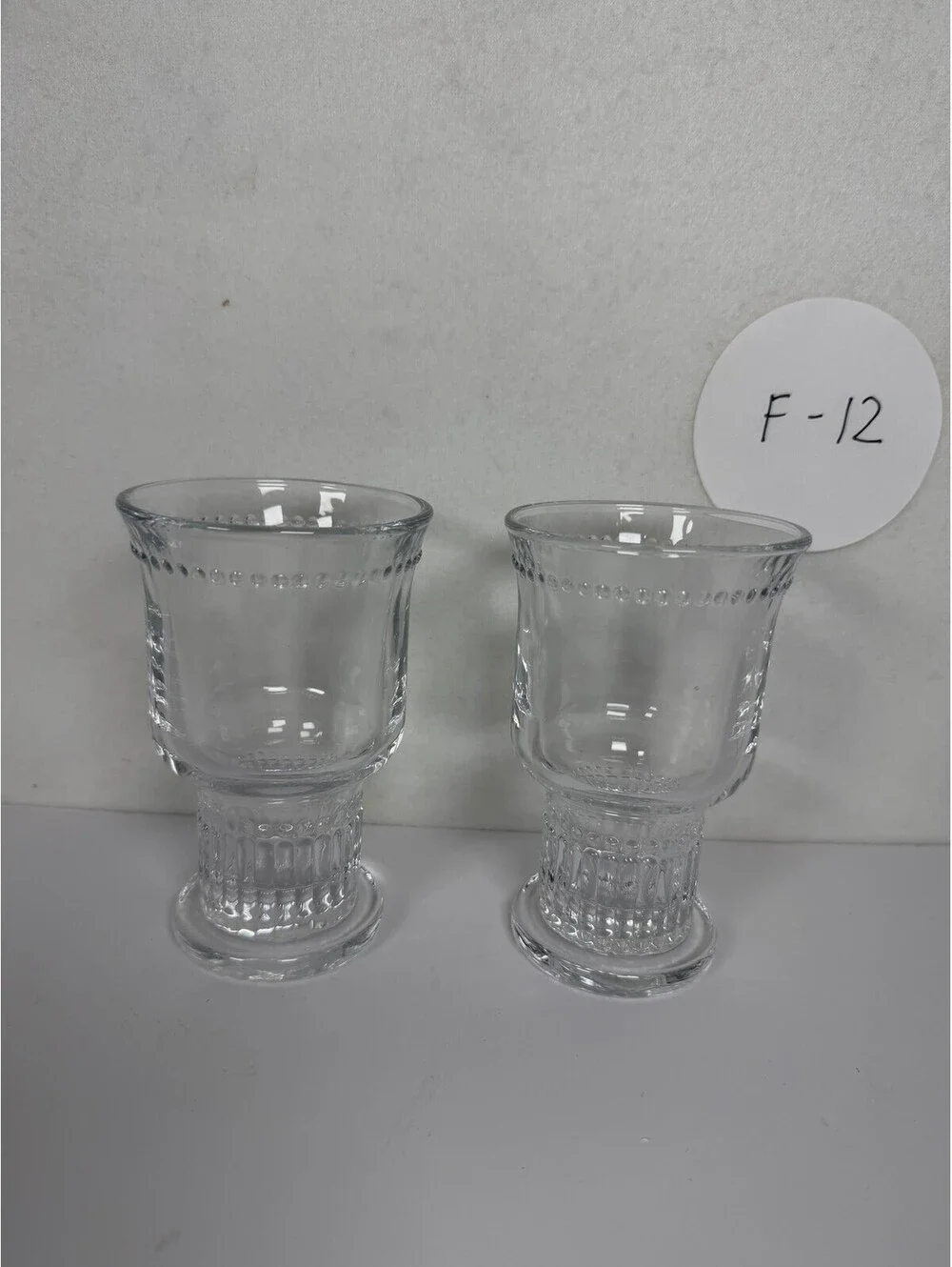 Set of 2 Clear Glass Pedestal Drinking Glasses Beaded Rim F-12